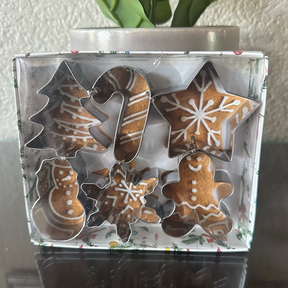 Sur La Table Mini Holiday Cookie Cutters